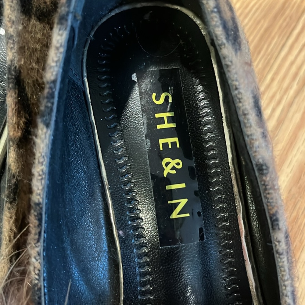 Shein Feather Heels - Picture 6 of 7